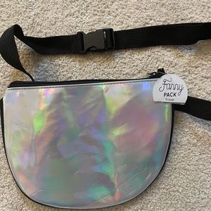 NWT HOLOGRAPHIC FANNY PACK BAG PERFECT FOR CONCERTS
